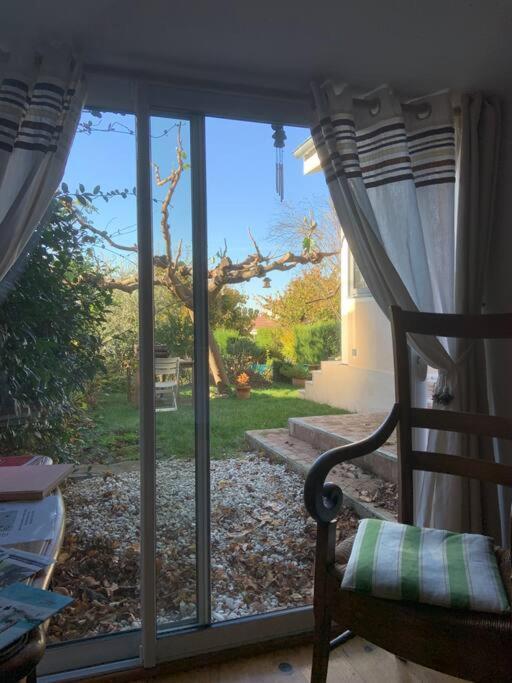 Апартаменты Studio Close Fourviere Very Quiet & Small Terrace Лион Экстерьер фото